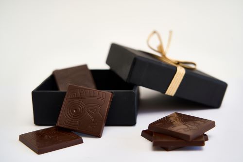 Coffret découverte - 12 caraques de chocolats d'origine
